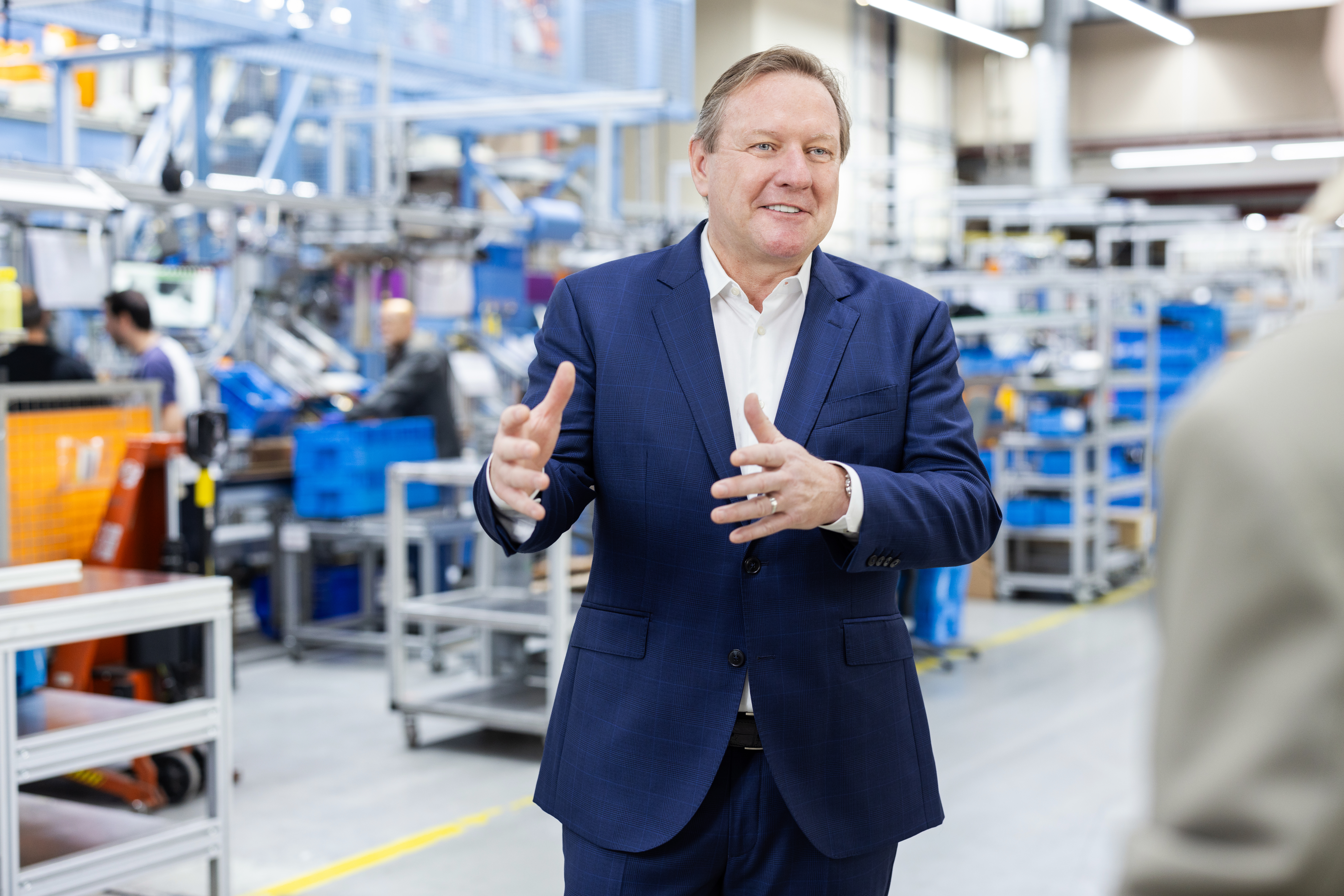 Ο Michael Traub στη συναρμολόγηση στο εργοστάσιο 2 στο Waiblingen.